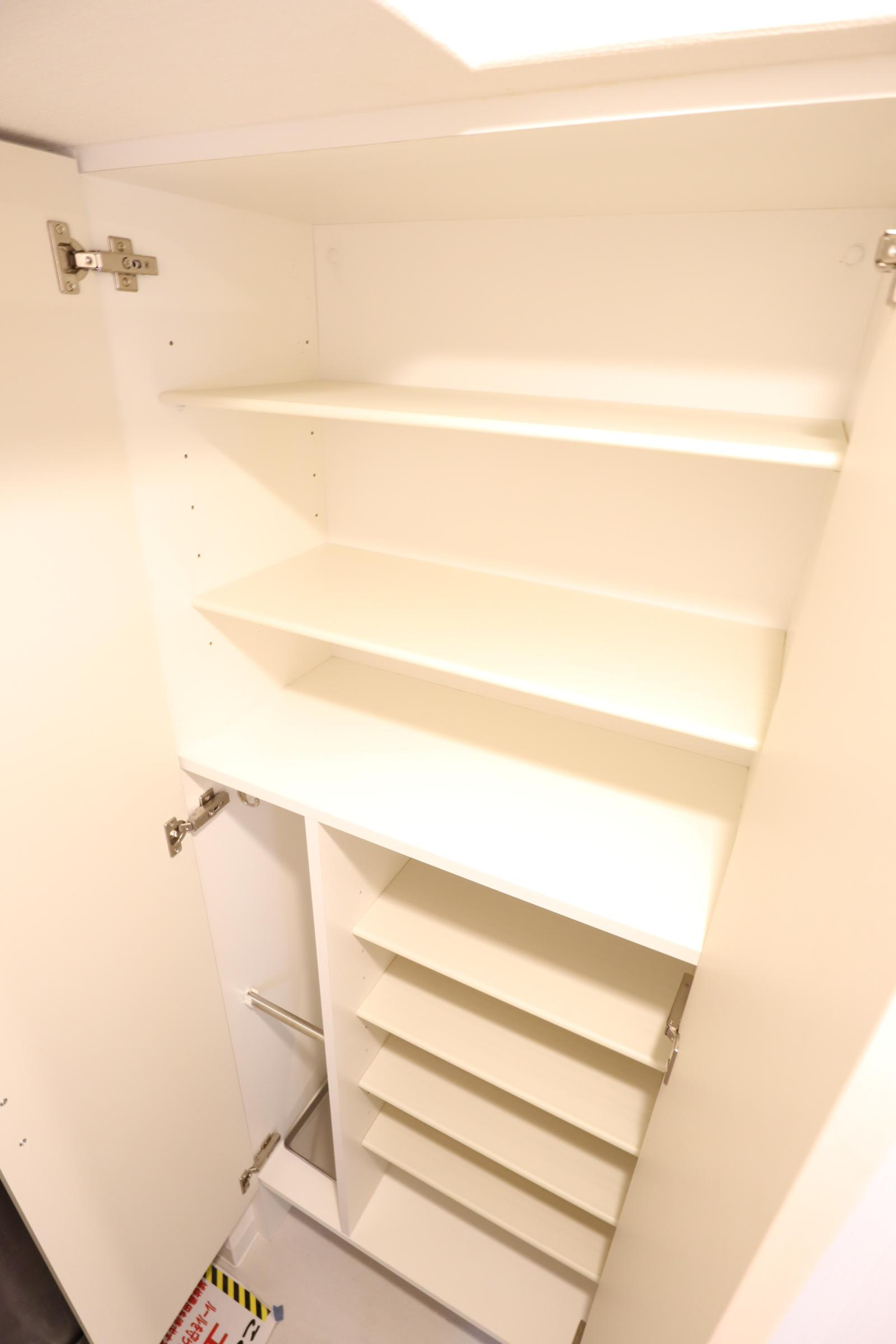 大阪市都島区中野町２丁目の賃貸マンションの玄関