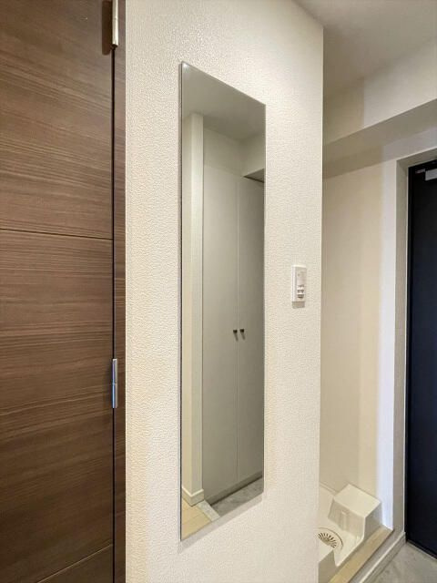 スカイコートヒルズ池田山の玄関