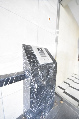 リアライズ花園町駅前のセキュリティ|リアライズ花園町駅前　オートロック