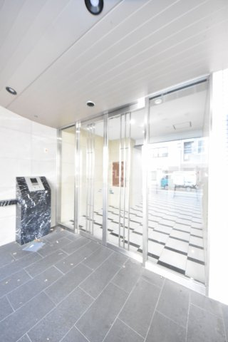 リアライズ花園町駅前のエントランス|リアライズ花園町駅前　エントランス