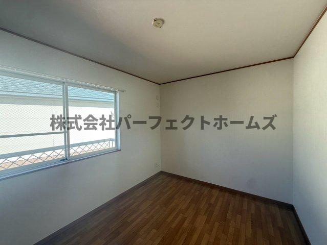 ルシアコート村野の洋室|ゆったりした洋室です