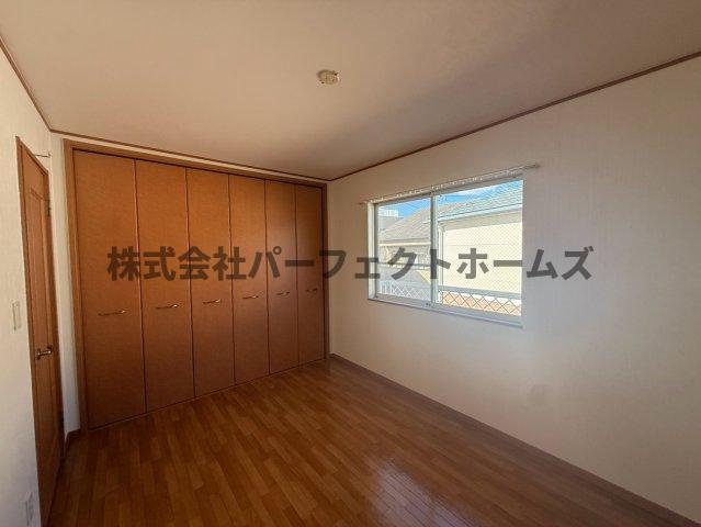 ルシアコート村野の洋室|使い勝手のいい洋室です