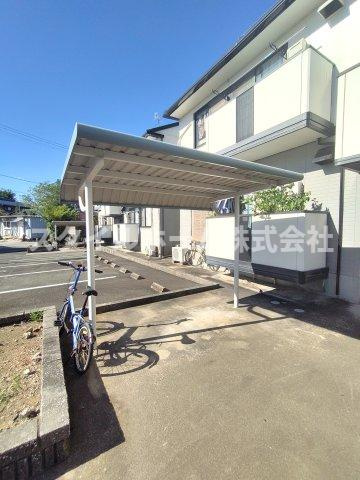 コンフォールBの駐車場