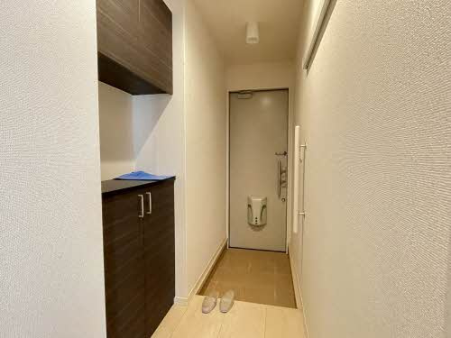 ピエソンプラン　Ⅱ棟の玄関