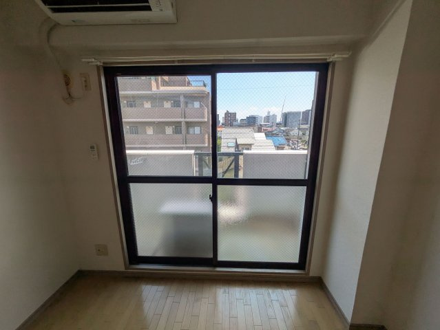 インペリアルエフの洋室|広々とした洋室です