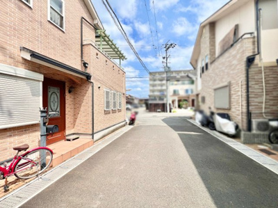【前面道路含む現地写真】 | 宇治市五ケ庄古川　オーナーチェンジ　中古戸建