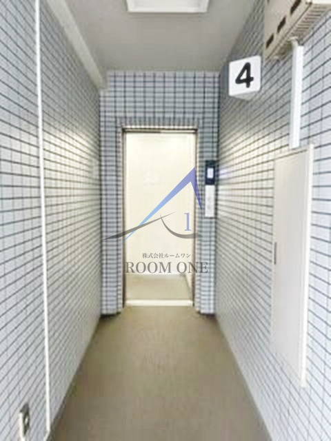 グローリア初穂　新小岩のその他共用部分|エレベーターです。