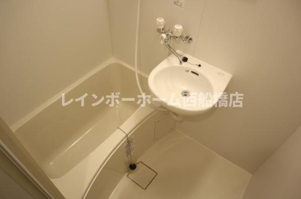 フェルヴェール市川の浴室