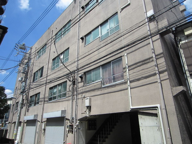ヒルズハウスの外観|築年数と比べて居室空間は綺麗です！