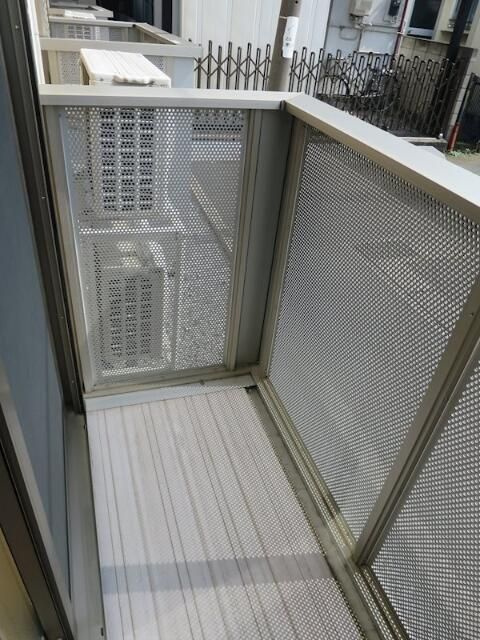 キャメル谷塚Ⅲのバルコニー