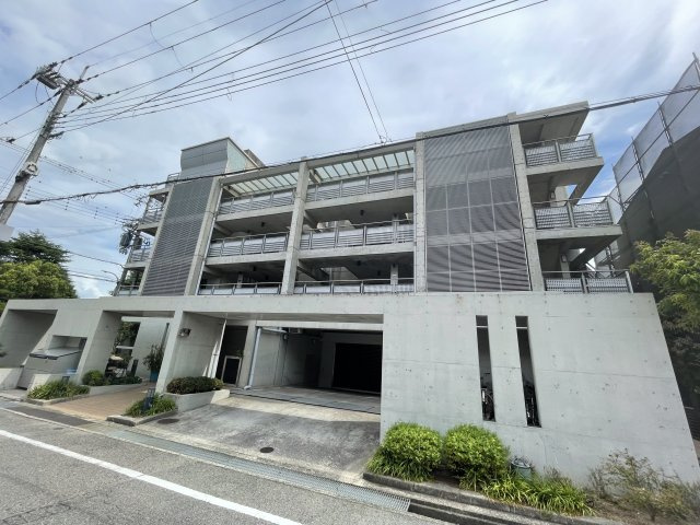 ストリームサイド甲子園の外観