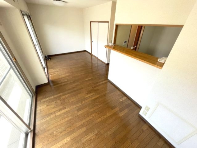 ストリームサイド甲子園の居間・リビング