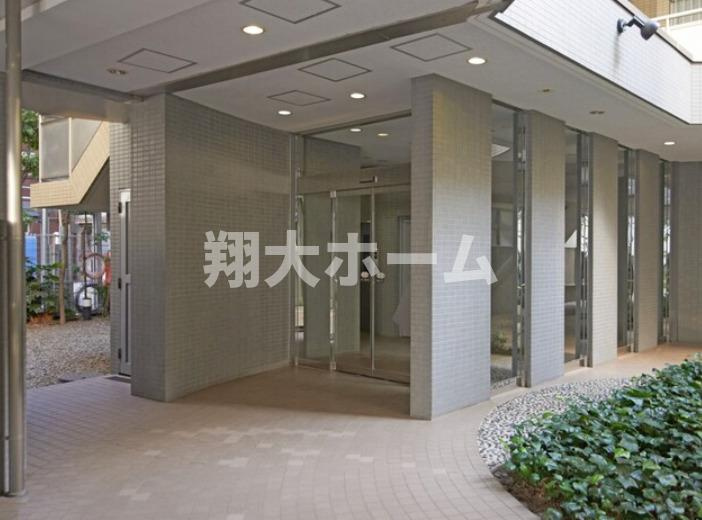 東急ドエルアルス本郷南のロビー