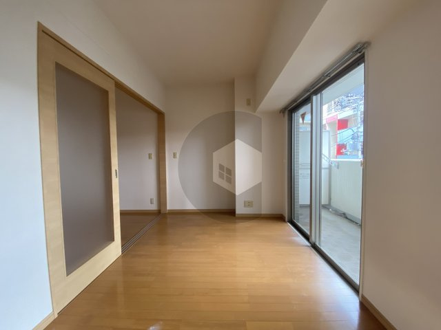 グランガーデン足代新町の洋室