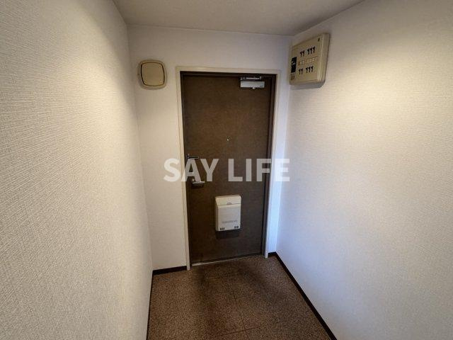 アルカサール美園の玄関