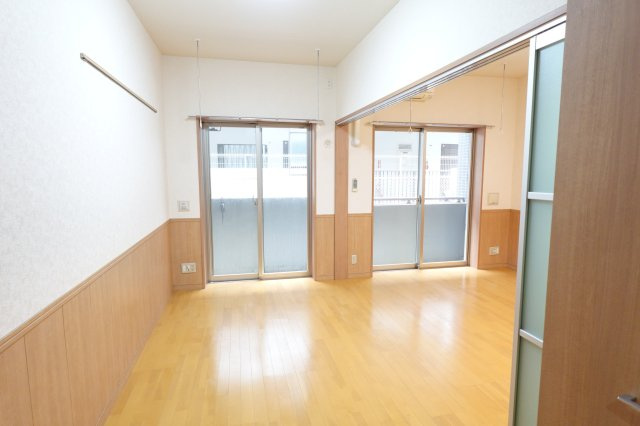 戸田市大字新曽の賃貸マンションの洋室