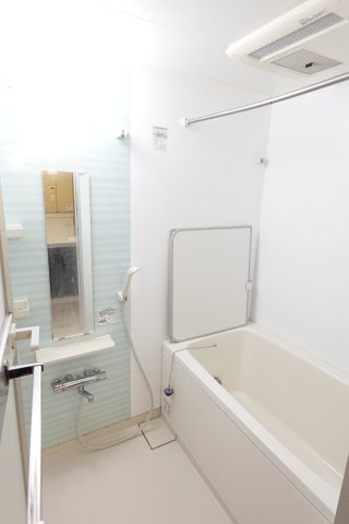戸田市大字新曽の賃貸マンションの浴室