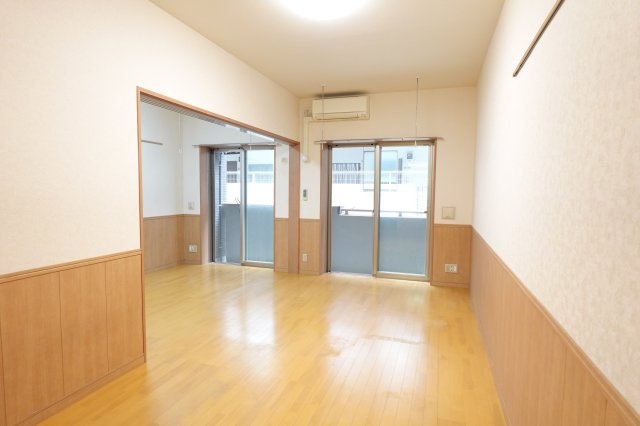 戸田市大字新曽の賃貸マンションの居間・リビング