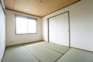 【和室】 | パレシオングリーンヒルズ | ※同物件、反転タイプの写真になります。