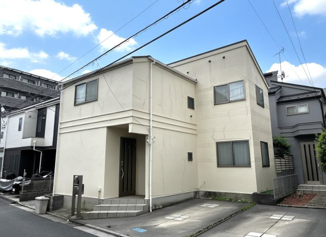練馬区富士見台3丁目　中古戸建の外観|現地写真

現地ご見学希望・資料請求などお気軽にお問い合わせ下さい！
03-5990-5201
