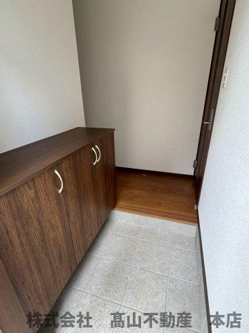 フローラＣの玄関