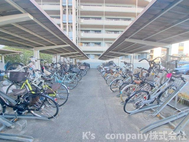◎茅ヶ崎市中島　ビッグヴァングランヴァーグ茅ヶ崎の駐輪場|駐輪スペース◇