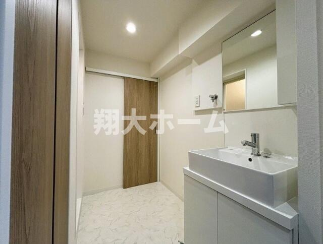 戸山ハイツ２７号棟の独立洗面台