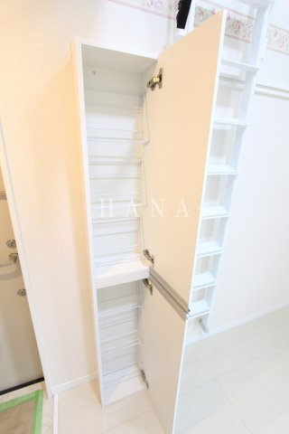 ユナイト黄金町アステカの玄関