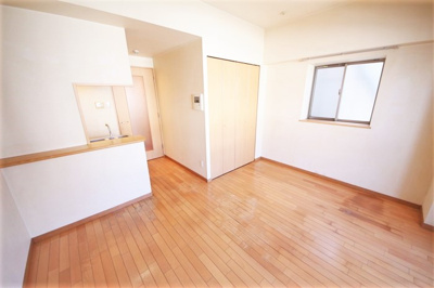 【洋室】 | ディナスティ堺筋本町
