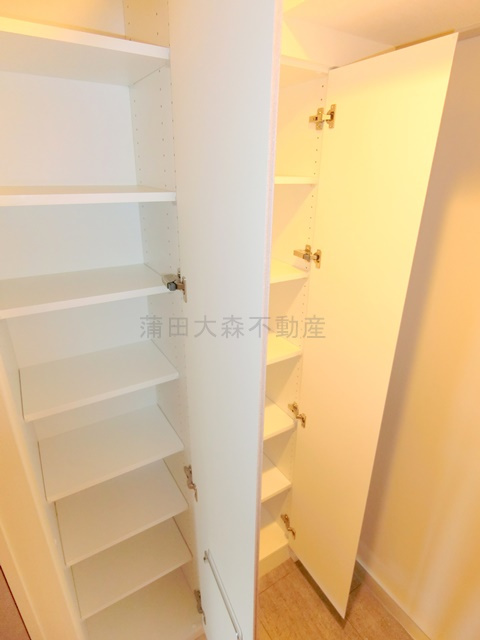 RJRプレシア蒲田の設備|玄関収納