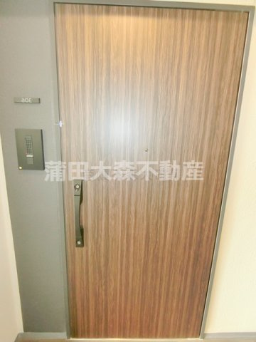 RJRプレシア蒲田の玄関