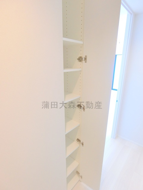 シーズンフラッツ大森西の収納|廊下収納　