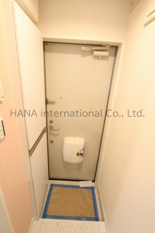ユナイト岡沢マックスタイラーの玄関