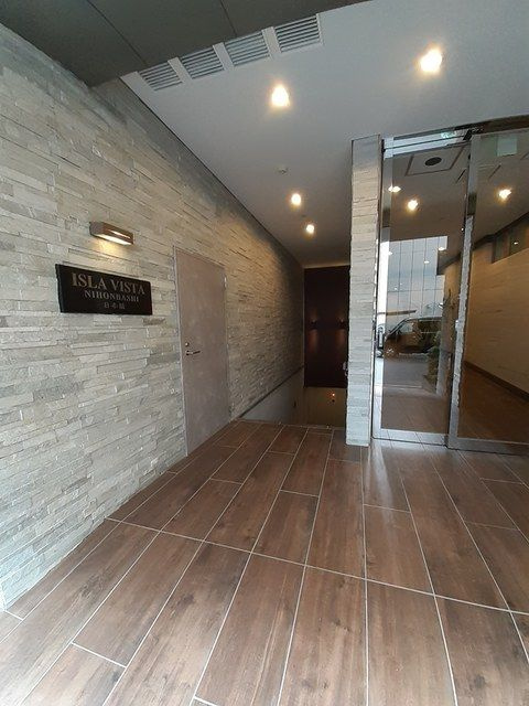 ＩＳＬＡ　ＶＩＳＴＡ日本橋のエントランス