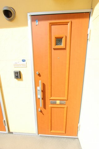ユナイト山手リトレックの杜の玄関
