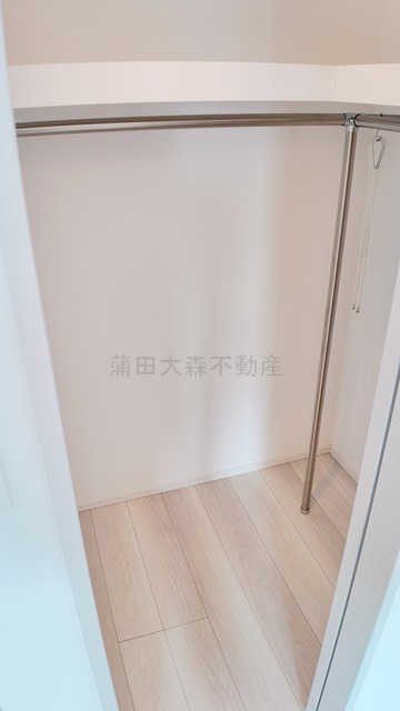 シーズンフラッツ大森西の収納|洋室4帖　ウォークインクローゼット