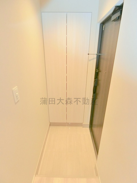 シーズンフラッツ大森西の玄関