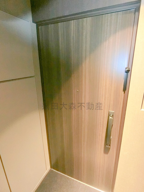 シーズンフラッツ大森西の玄関