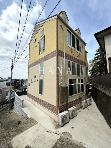 ユナイト三ッ沢ラグジュアリーの外観