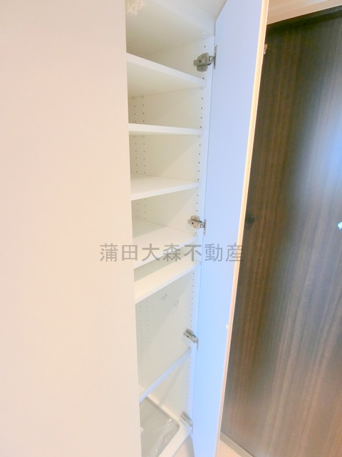 シーズンフラッツ大森西の収納|玄関収納