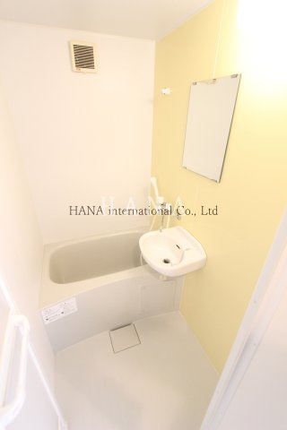 ユナイト山手コインブラの丘の浴室|同物件の参考写真です。
