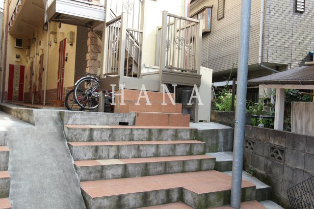 ユナイト山手コインブラの丘のエントランス
