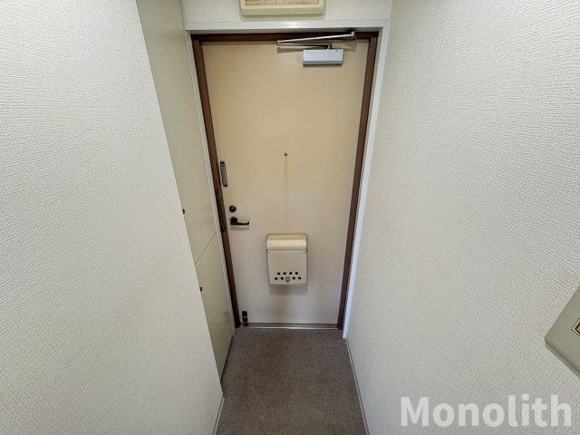 メゾンカルムの玄関