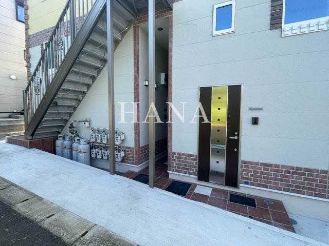 ユナイト市沢エランクールのエントランス