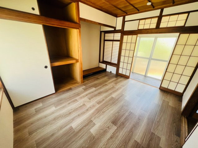 東朝霧丘貸家の子供部屋