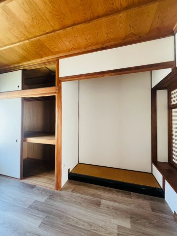 東朝霧丘貸家のその他