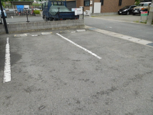 アルコートの駐車場