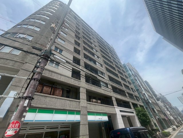 レジディア心斎橋ウエストの外観