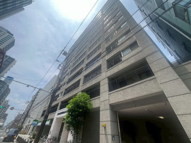 レジディア心斎橋ウエストの外観