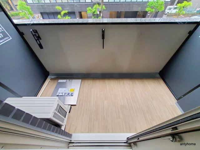 エスリード大阪STATION　仲介手数料無料のバルコニー